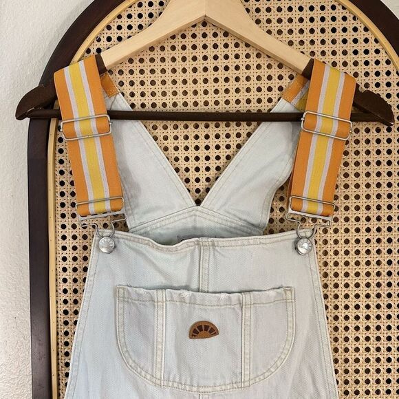 NWOT C&C California‎ Robin Distressed Denim Shortall w. Pins Size S - Picture 3 of 12